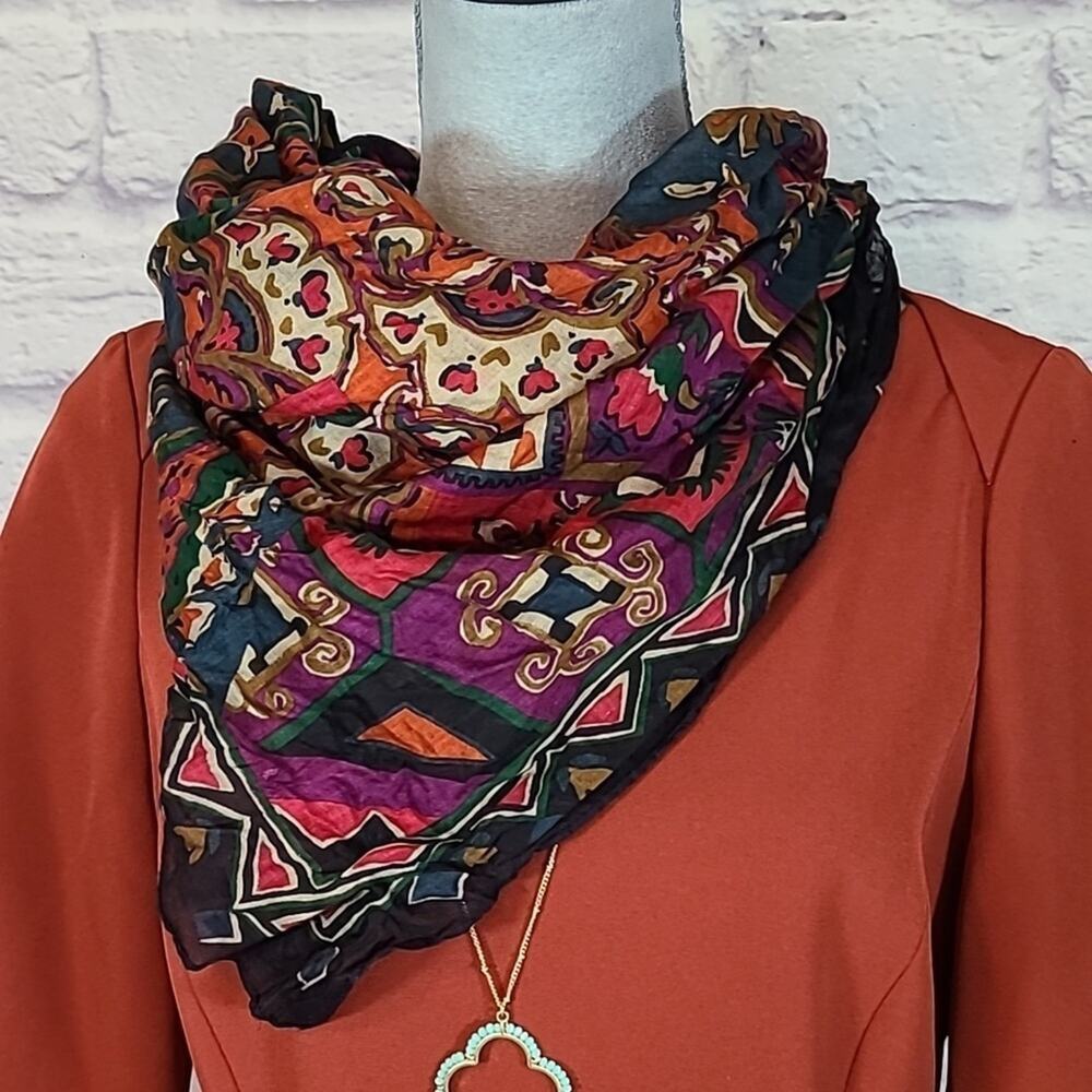 Vintage Banana Republic scarf